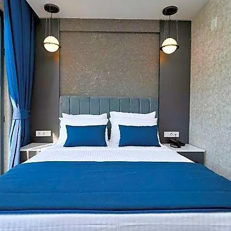 Hotel The Halcyon 5*